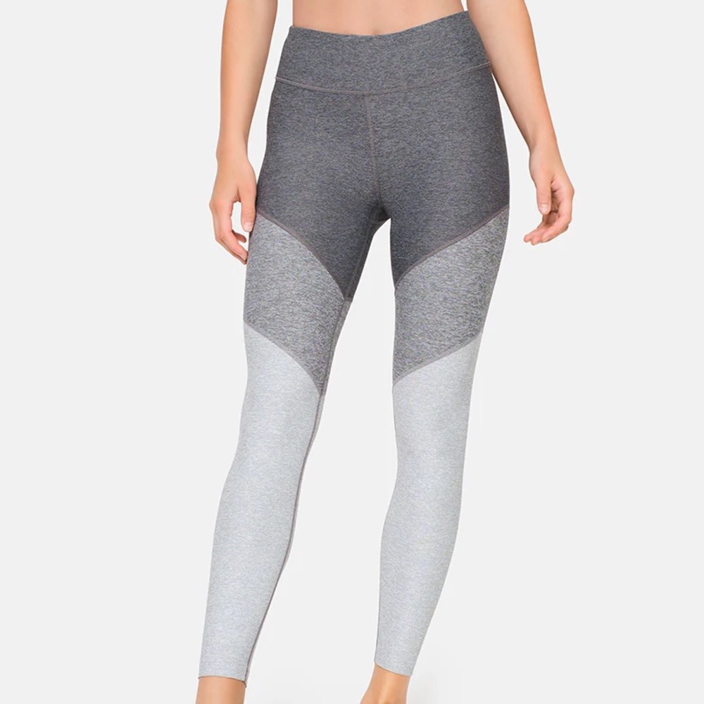 Outdoor Voices Springs 7/8 Gray Colorblock Leggings, size Small